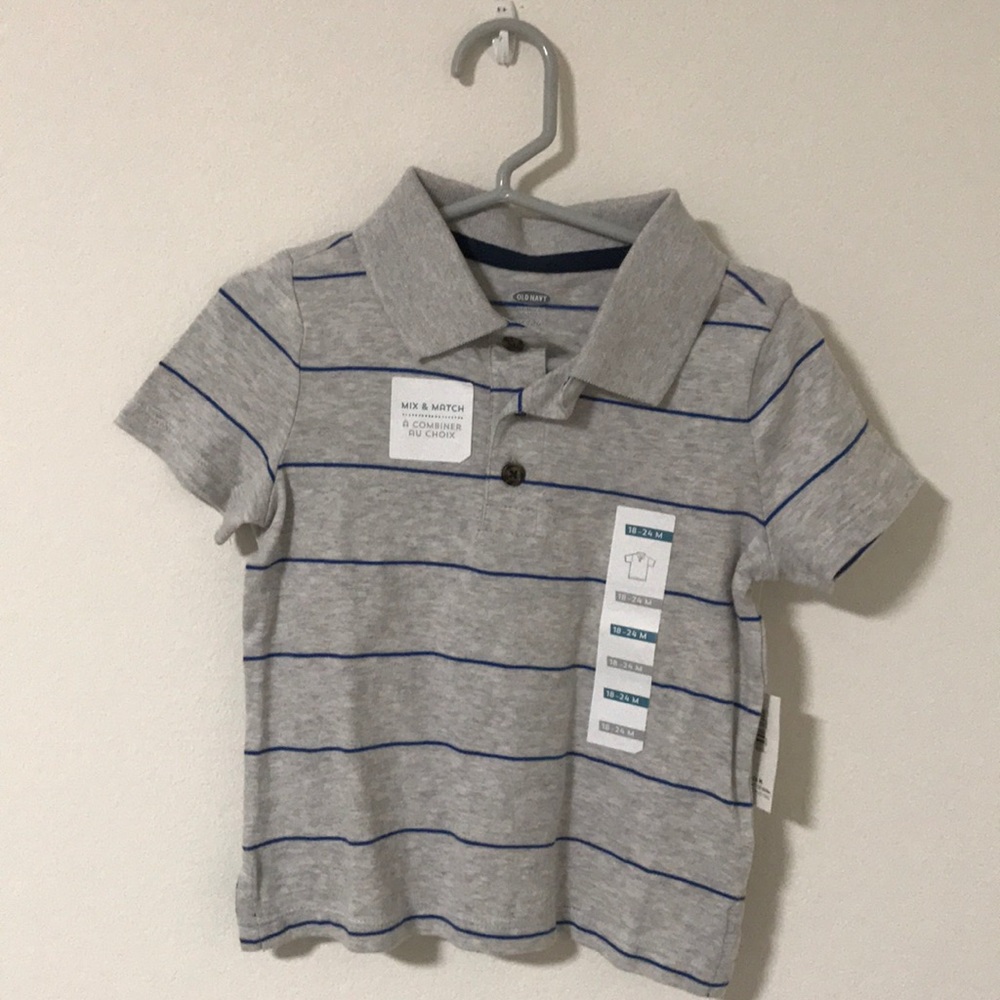 New Old navy collar shirt with tags attached
